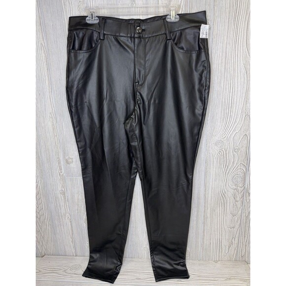 Maurices RTV Perfect Faux Leather Skinny High Rise Pant Women's 18 Reg Black NWT - Picture 2 of 14